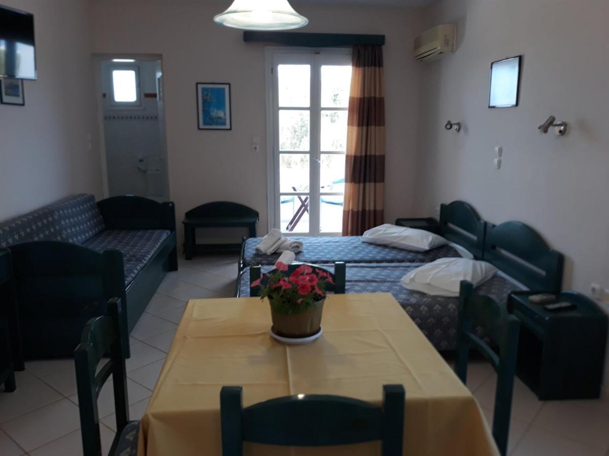 Joanna'S Rooms On The Beach Plaka  Ngoại thất bức ảnh