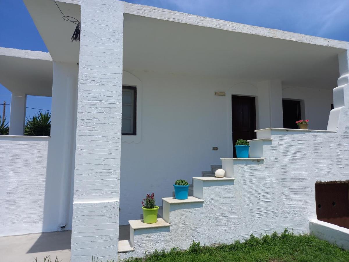Joanna'S Rooms On The Beach Plaka  Ngoại thất bức ảnh
