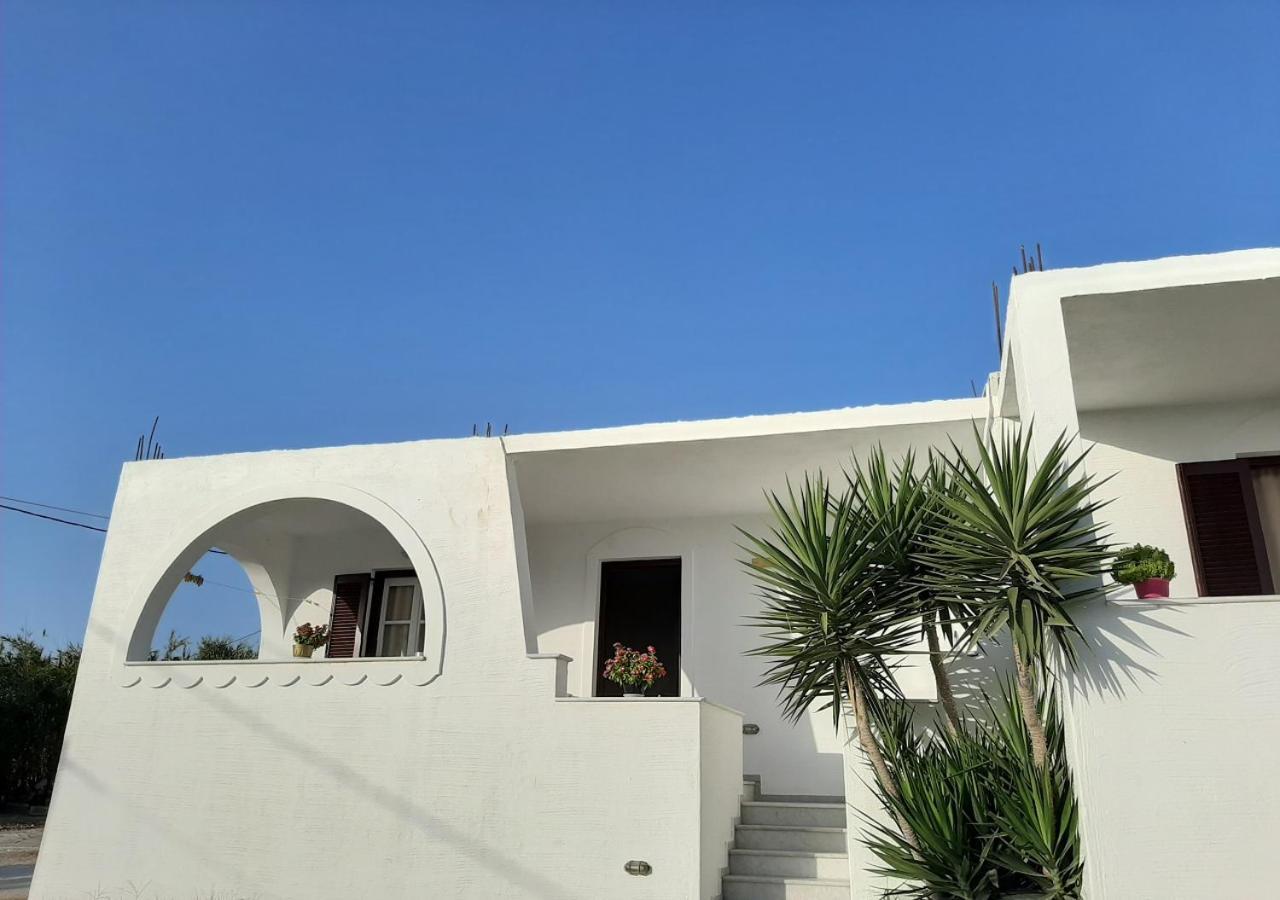 Joanna'S Rooms On The Beach Plaka  Ngoại thất bức ảnh