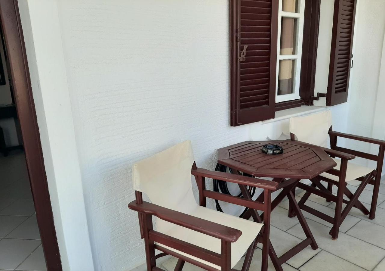 Joanna'S Rooms On The Beach Plaka  Ngoại thất bức ảnh